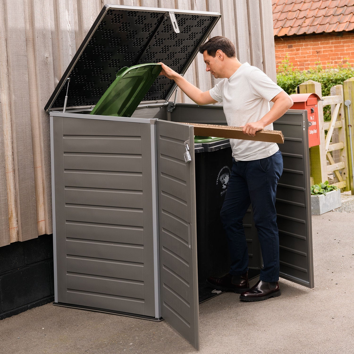 Olsen & Smith 1170L Extra Large Outdoor Garden Storage Box, Weatherproof Heavy-Duty Plastic, Lockable, Wheelie Bin, Tools & Cushion Storage